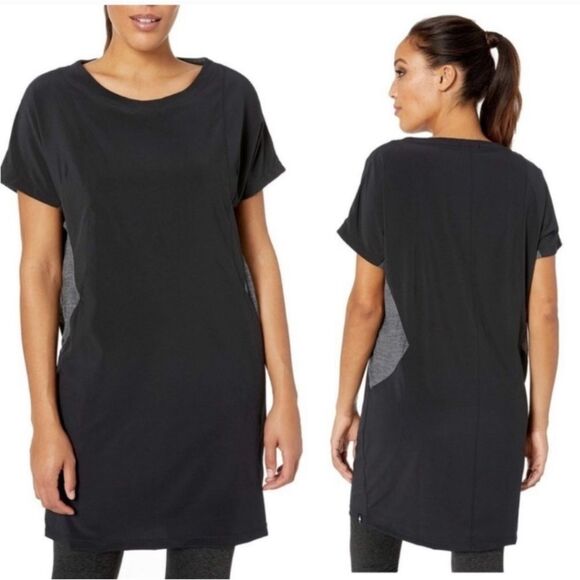 Smartwool Women’s Merino  Active Sport Short Sleeve Dress - Picture 1 of 10